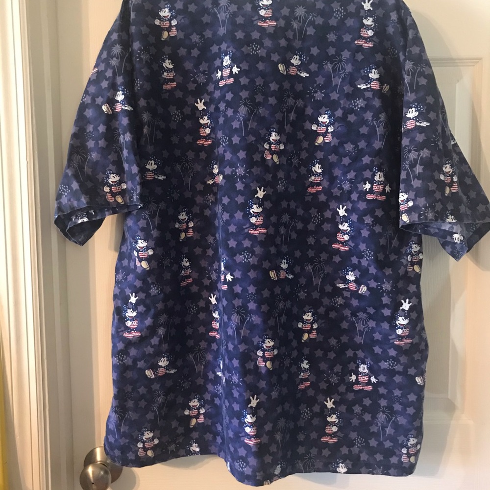 Scrub top - Picture 3 of 3